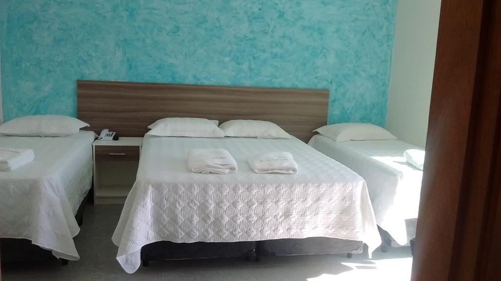 Pousada Veraneio Enseada Γκουαρούχα Εξωτερικό φωτογραφία